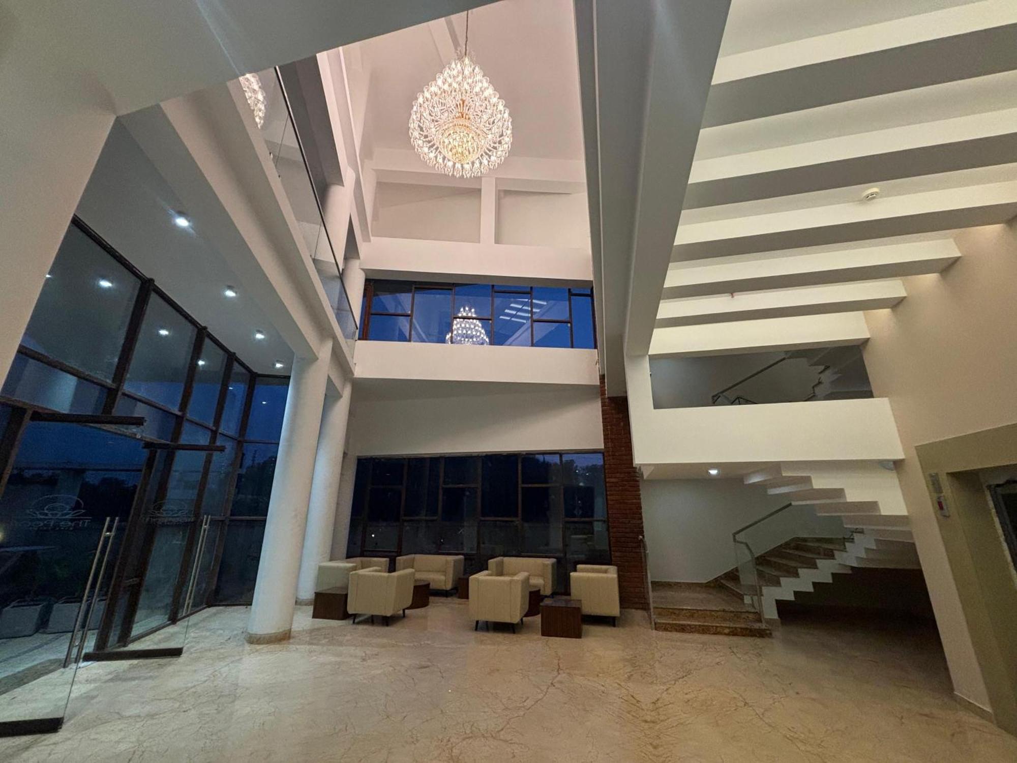 The Pearl Club Resort Shānti Niketan Kültér fotó