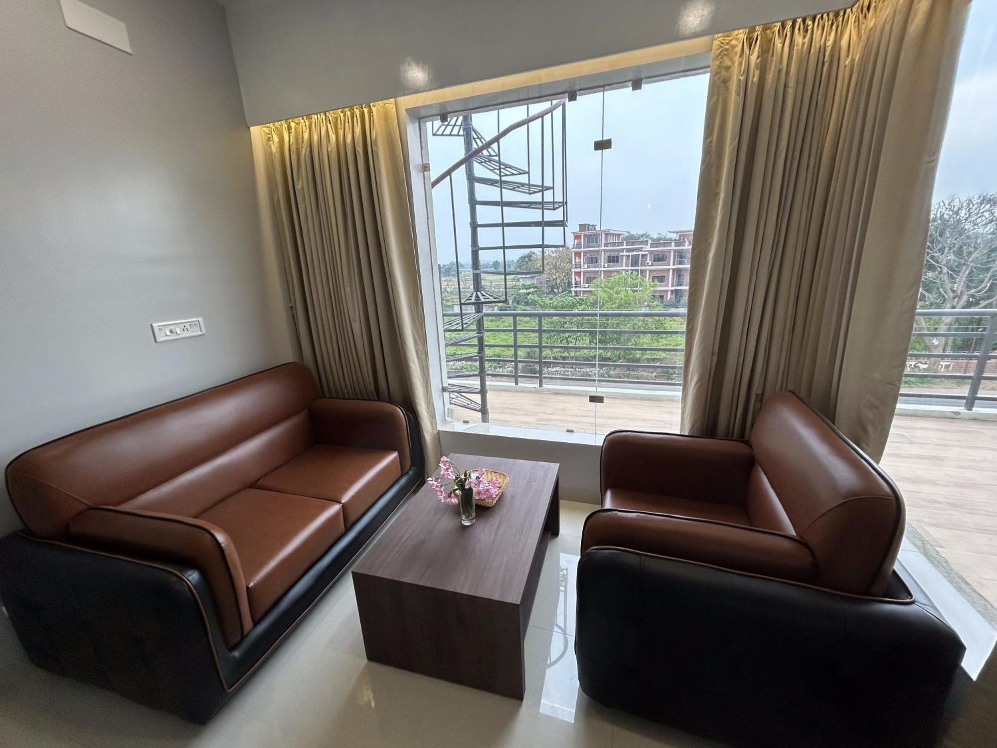 The Pearl Club Resort Shānti Niketan Kültér fotó