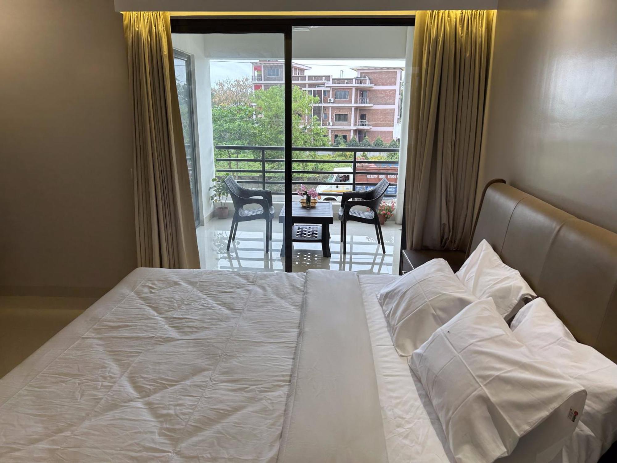 The Pearl Club Resort Shānti Niketan Kültér fotó