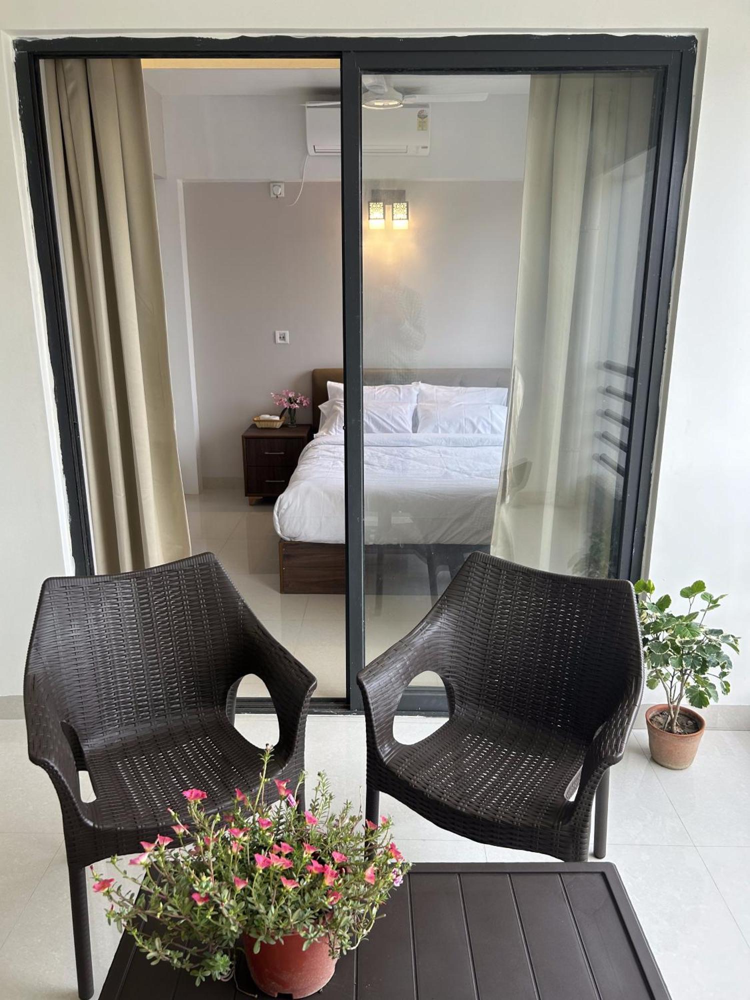 The Pearl Club Resort Shānti Niketan Kültér fotó